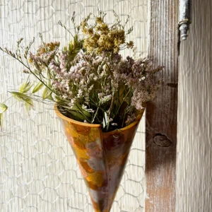 Jarrón de pared - CONO de cerámica